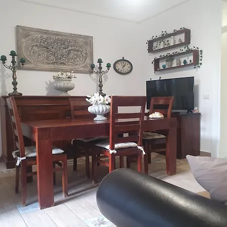 Donna Carmela Apartment