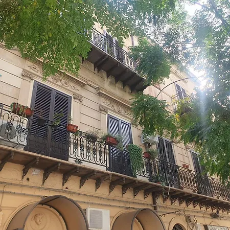 Donna Carmela * Palermo